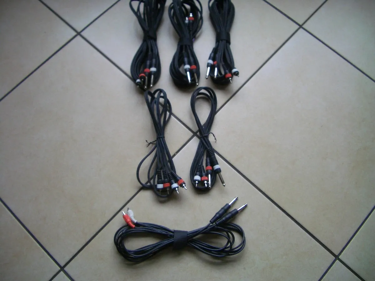 BOX OF AUDIO CABLES- 1/4 JACK TO RCA - Image 2