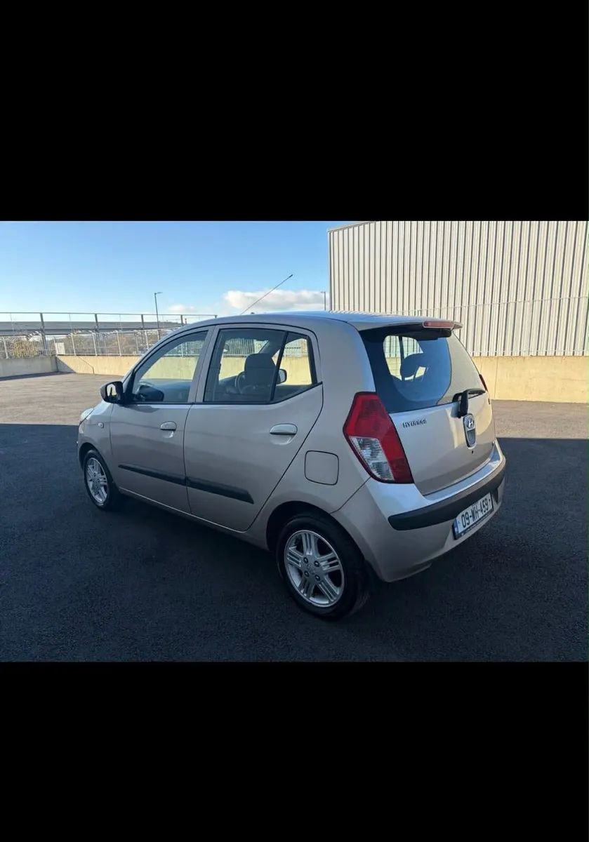 Hyundai i10 NEW NCT. & TAX - Image 4