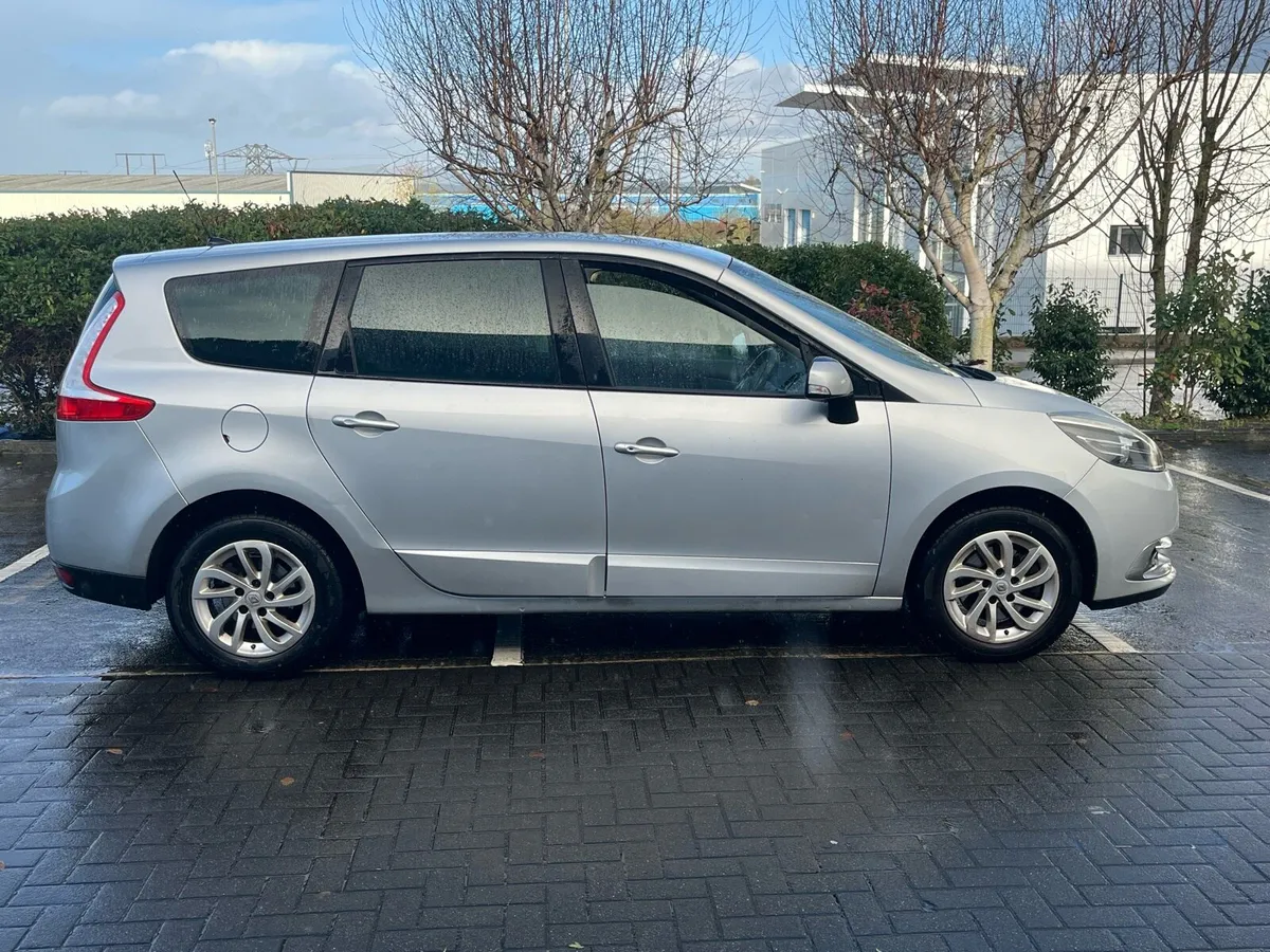 2014 Grand Scenic, 1 Previous Owner, Immaculate - Image 1