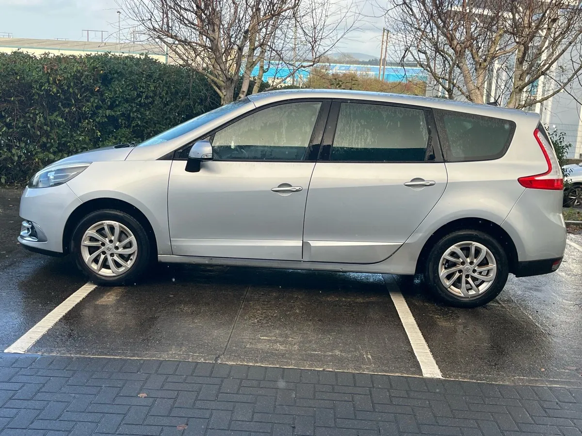 2014 Grand Scenic, 1 Previous Owner, Immaculate - Image 2