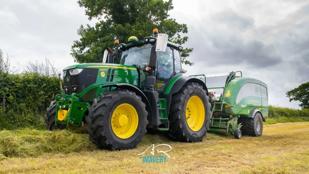 John Deere 6250r - Image 2