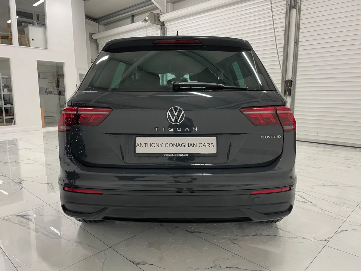 Volkswagen Tiguan 2022 Dsg Auto - Image 4