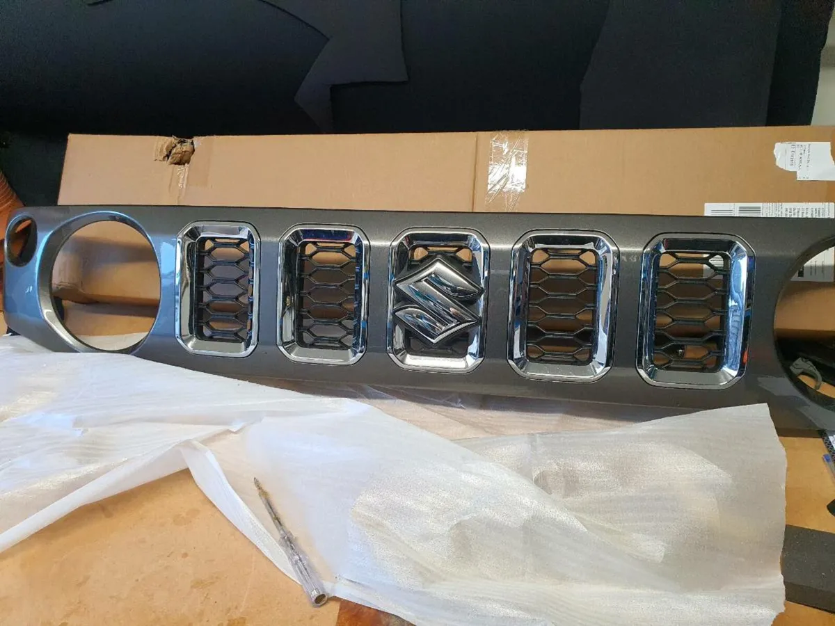 Suzuki Jimny front Grill - Image 1