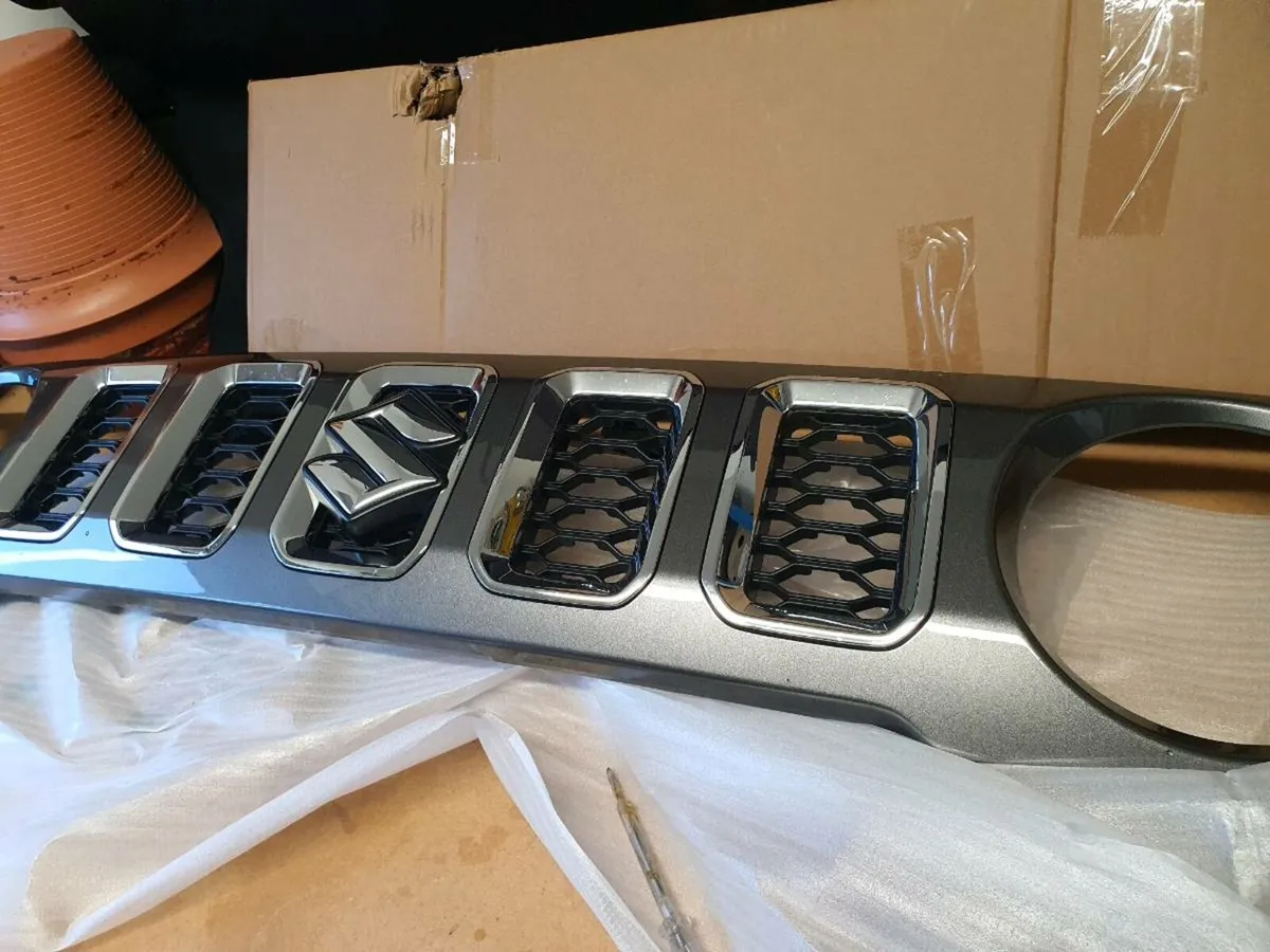 Suzuki Jimny front Grill - Image 3