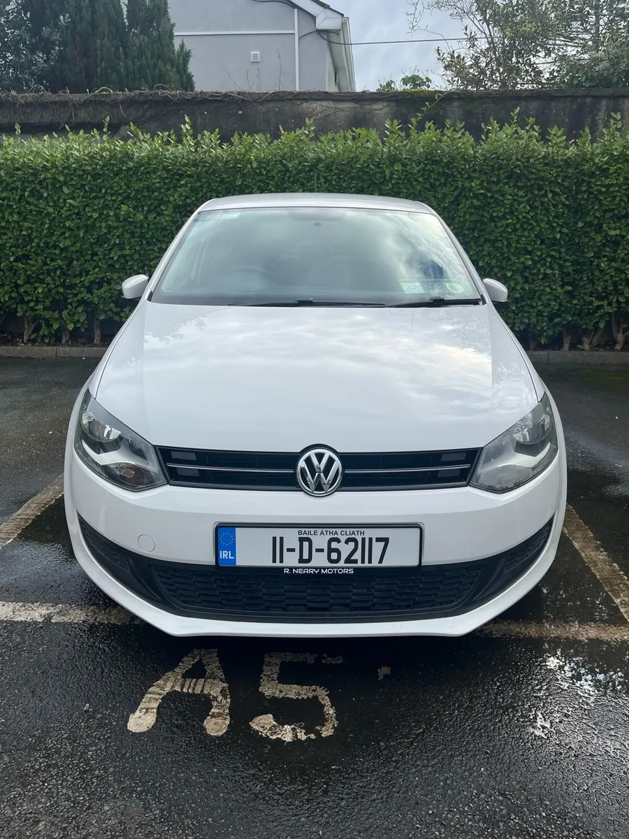 Volkswagen Polo Hatchback White - Image 2