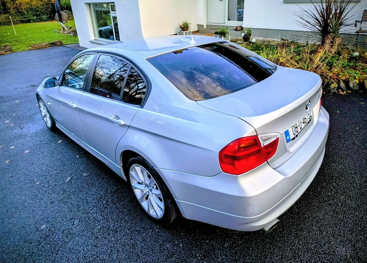 BMW 318i SE Auto N43 - Leather - Low mileage - Image 2