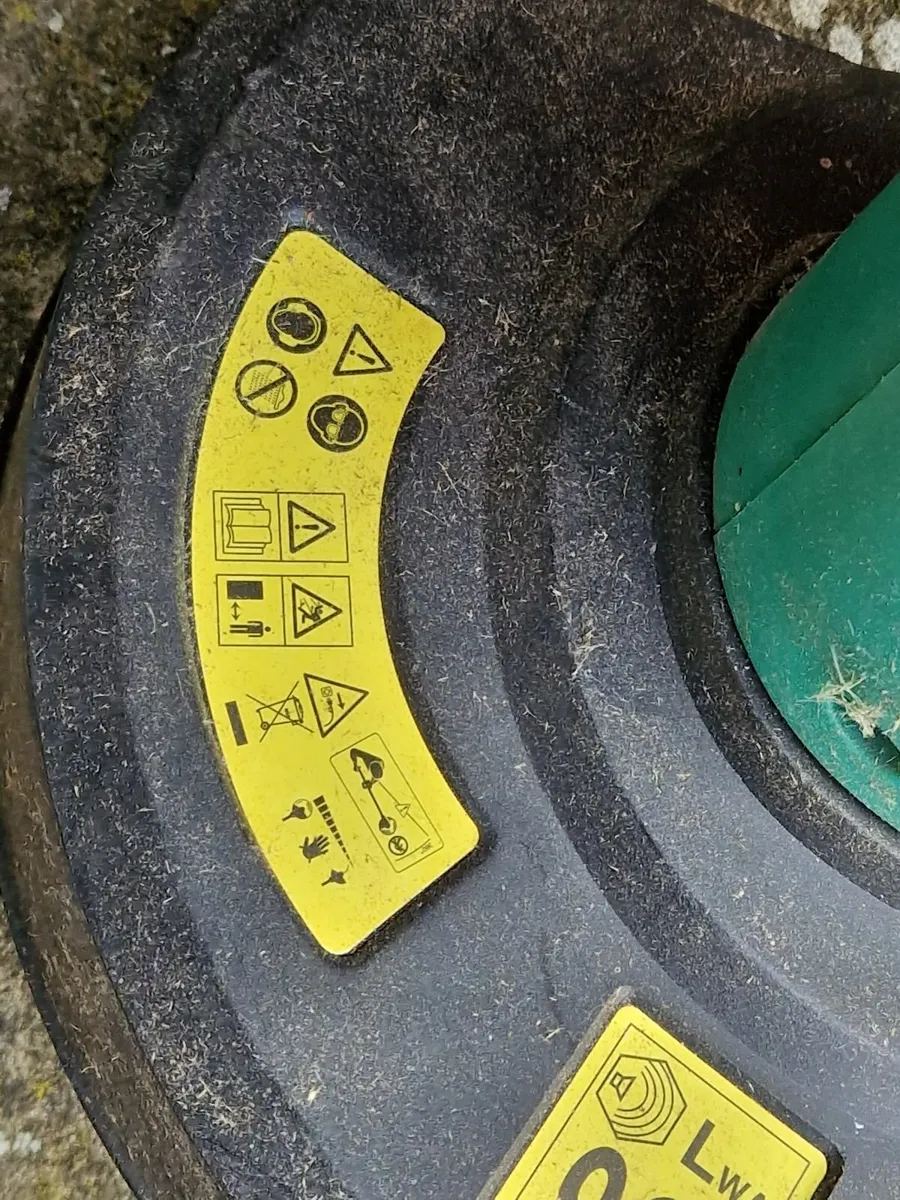 FERREX XYZ582 Lawn Strimmer 450W Excellent conditi - Image 4