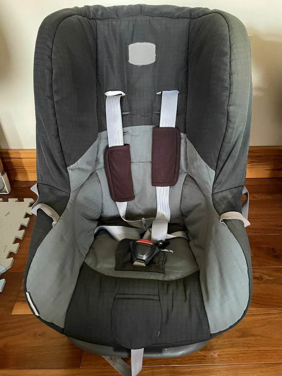 Car seat - Image 1