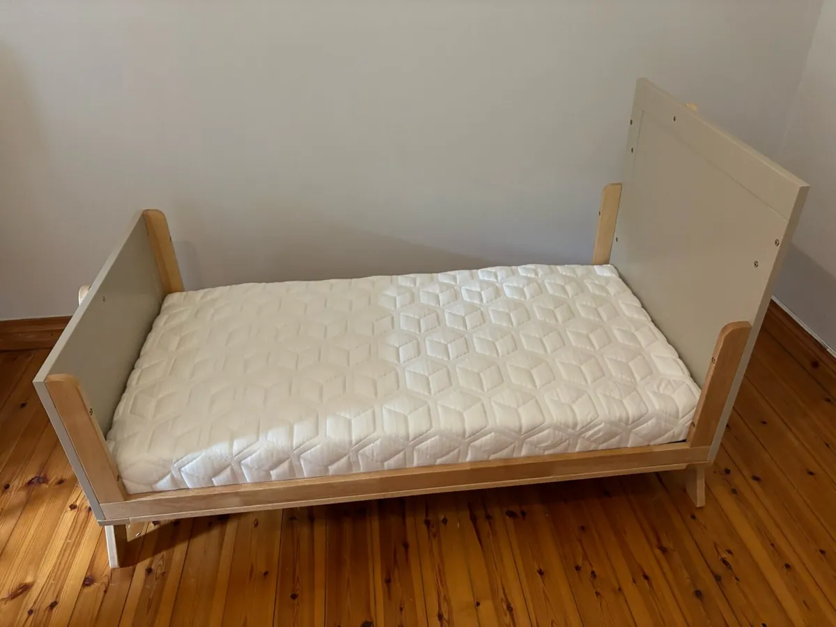 Child’s Bed - Image 2