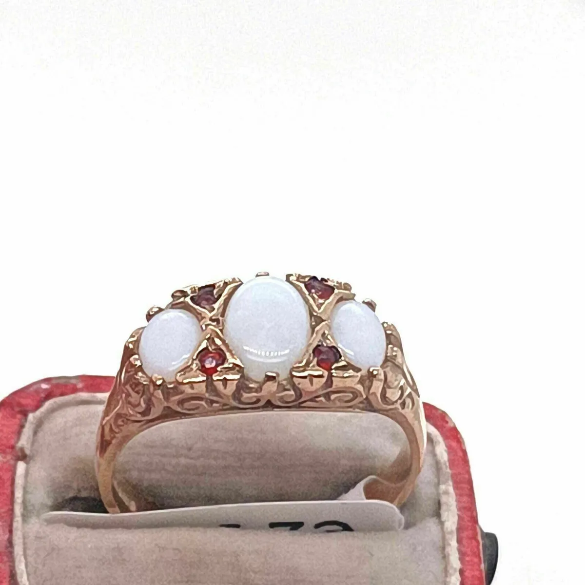 Vintage Opal & Garnet Ring , 9k Yellow Gold - Image 3