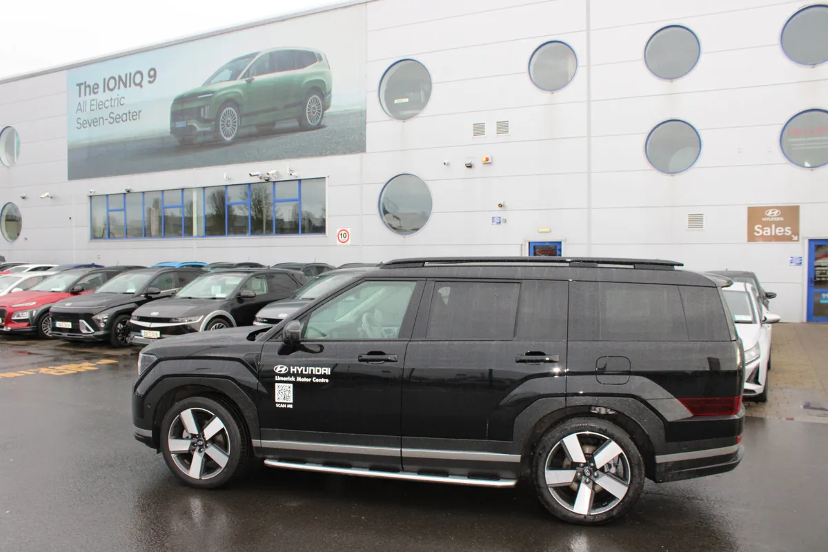 Hyundai Santa Fe 2025 - Image 2