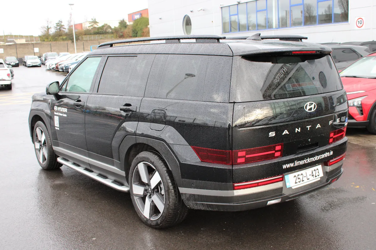 Hyundai Santa Fe 2025 - Image 3