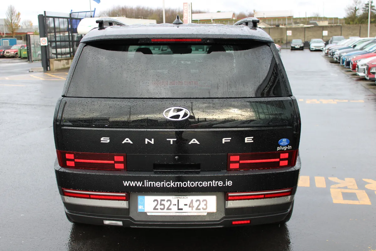 Hyundai Santa Fe 2025 - Image 4