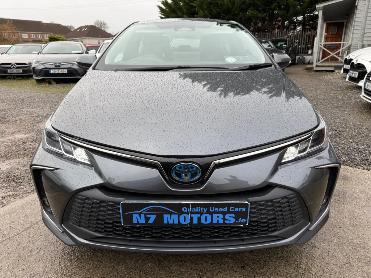 2023 Toyota Corolla 1.8 HYBRID LUNA - Image 3