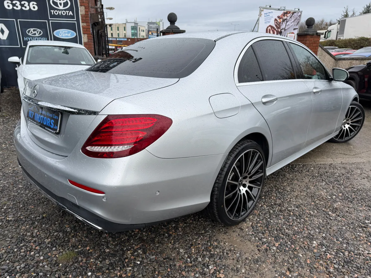 2017 Mercedes-Benz E Class 2.0 E220 AMG LINE AUTO - Image 4