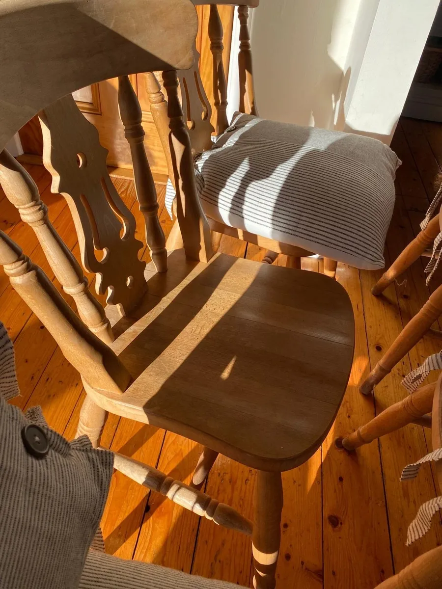 Dining chairs - Image 1