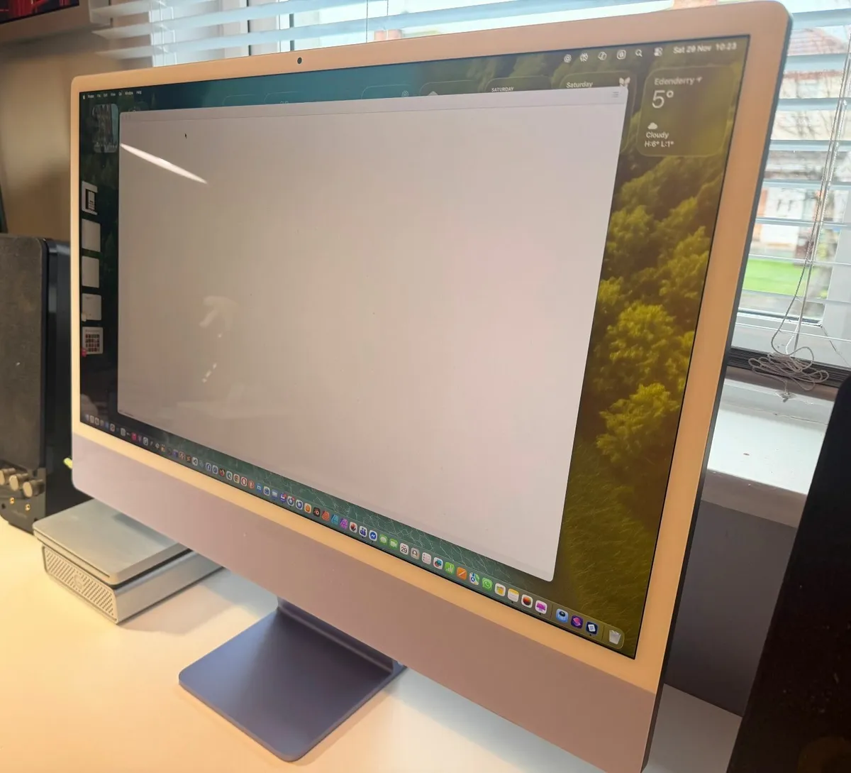 iMac 24” 2023 – M3, 24GB RAM, Excellent Condition - Image 2