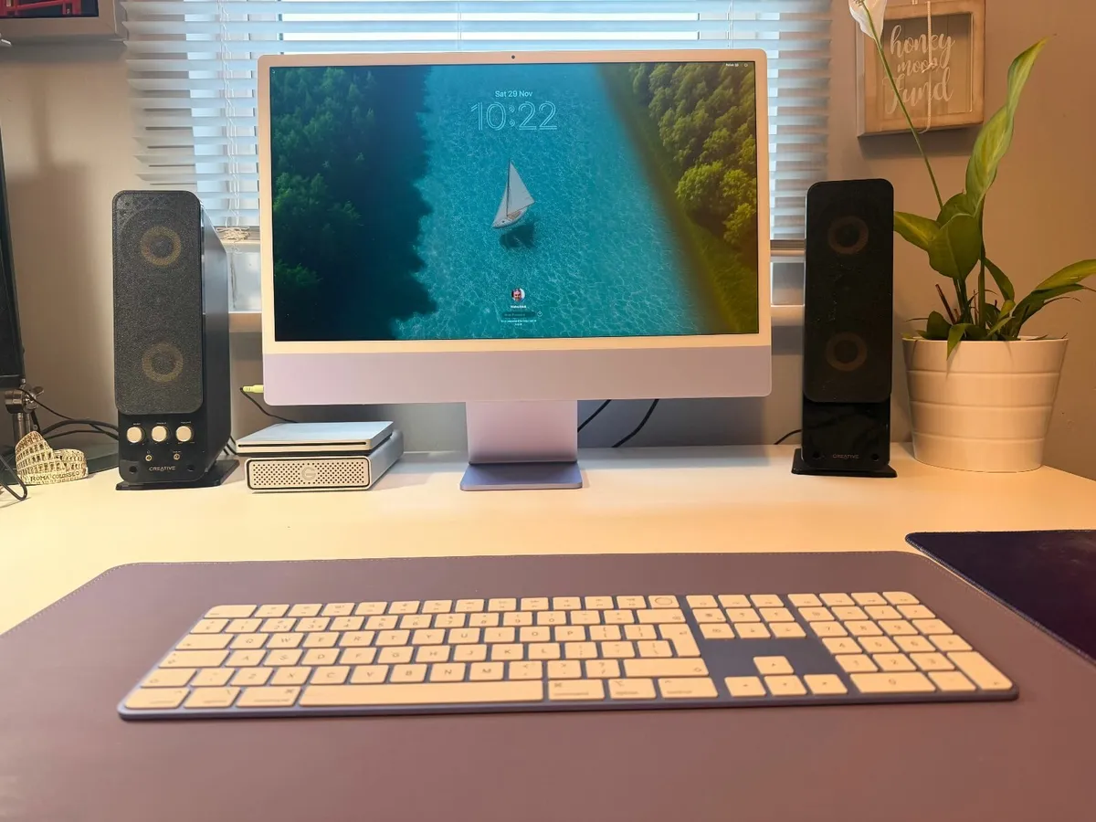 iMac 24” 2023 – M3, 24GB RAM, Excellent Condition - Image 4