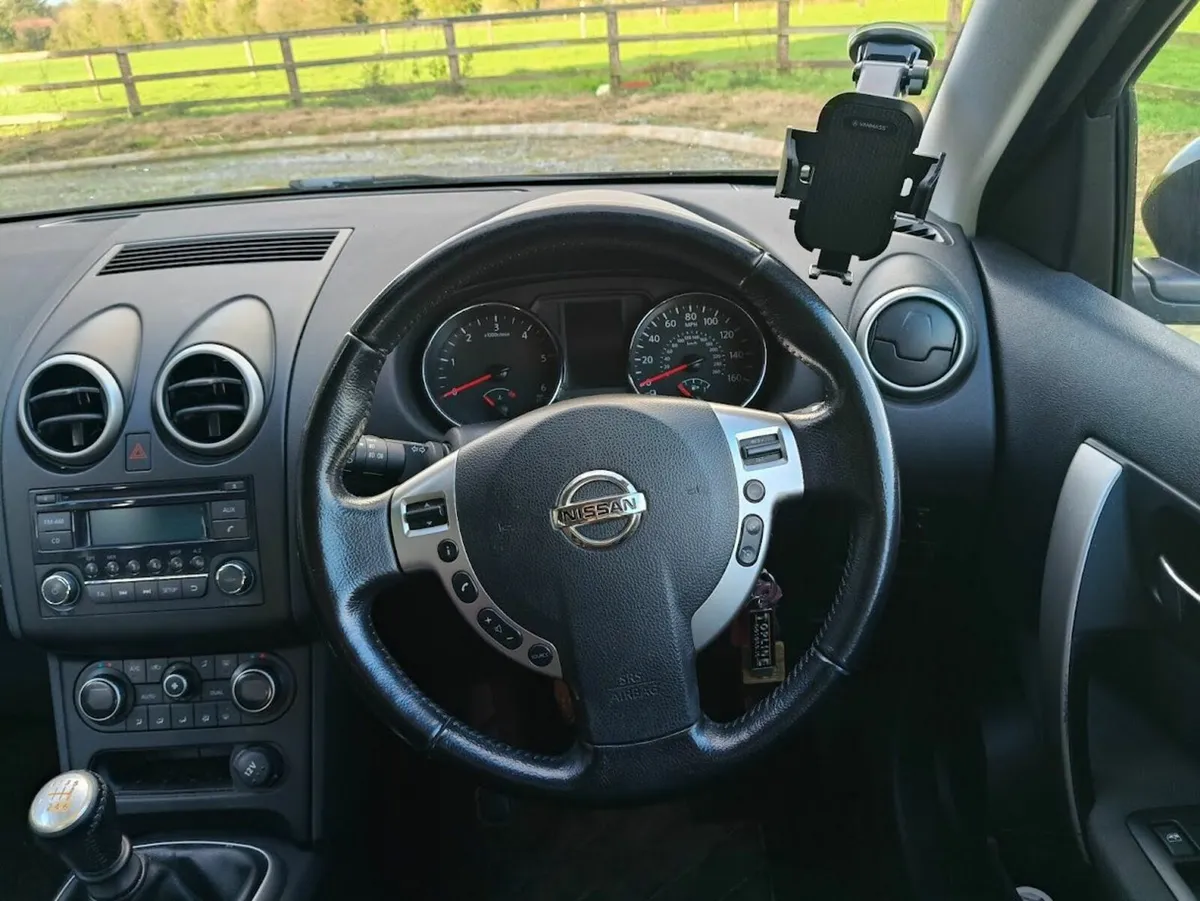 Nissan Qashqai 2011 - Image 4