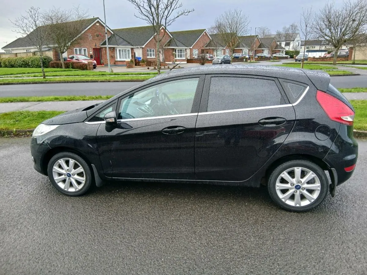 FORD FIESTA 1.2 ONLY 35K ABSOLUTELY STUNNING - Image 4