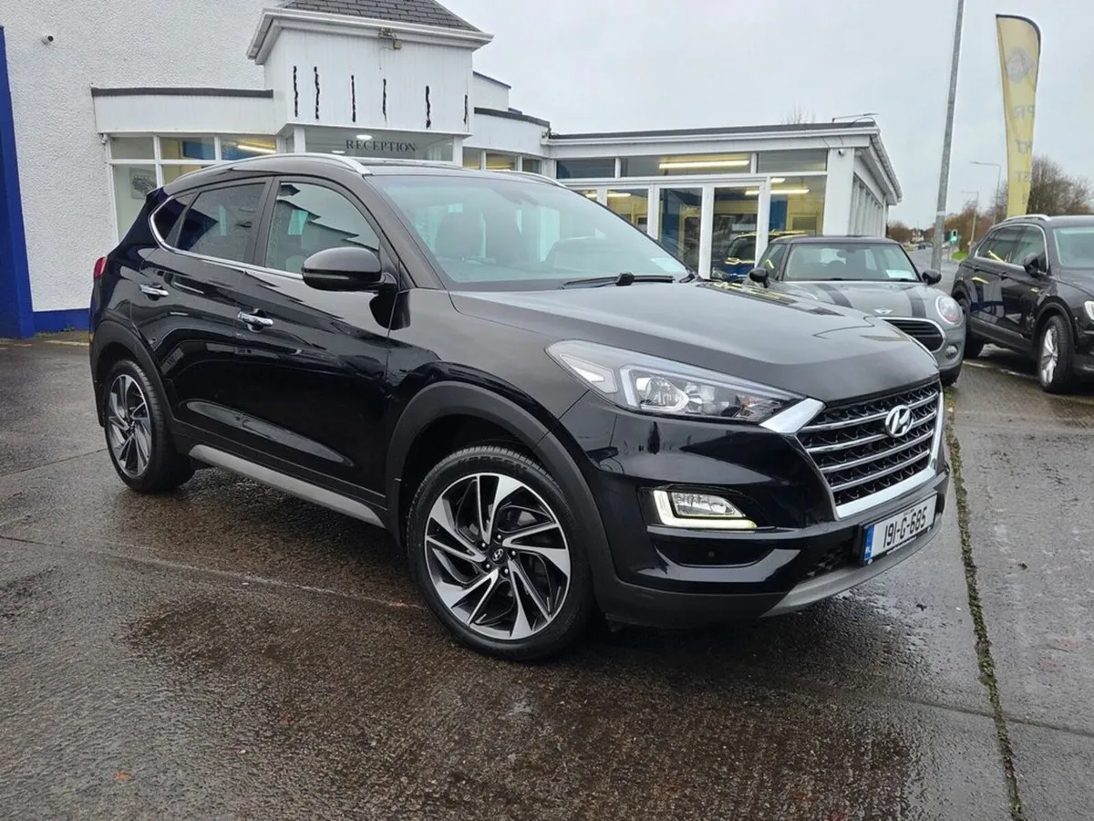 Hyundai Tucson ix35 Executive Plus 5DR - Image 1