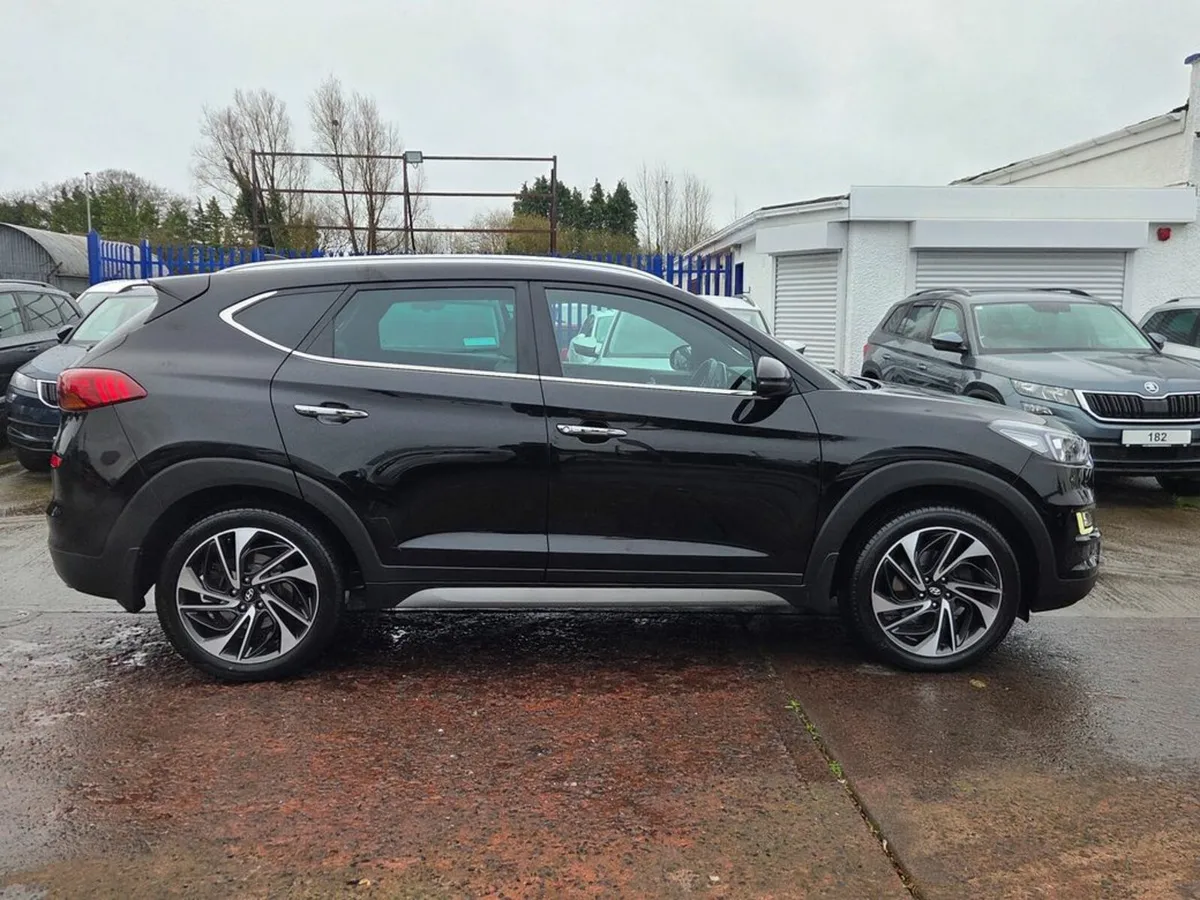 Hyundai Tucson ix35 Executive Plus 5DR - Image 3