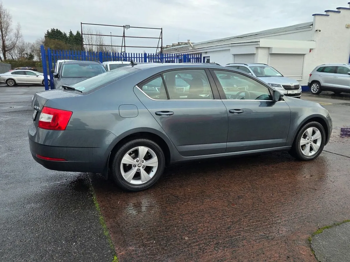 Skoda Octavia 2.0 TDI SE Technology 150PS 5DR - Image 2