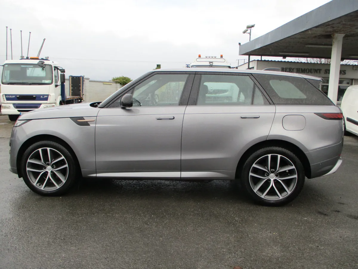 Land Rover Range Rover Sport 2024 - Image 4