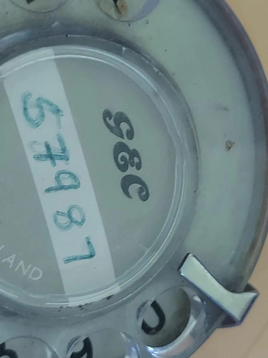 TRADITIONAL Dial Telephone in very good condition - Image 2