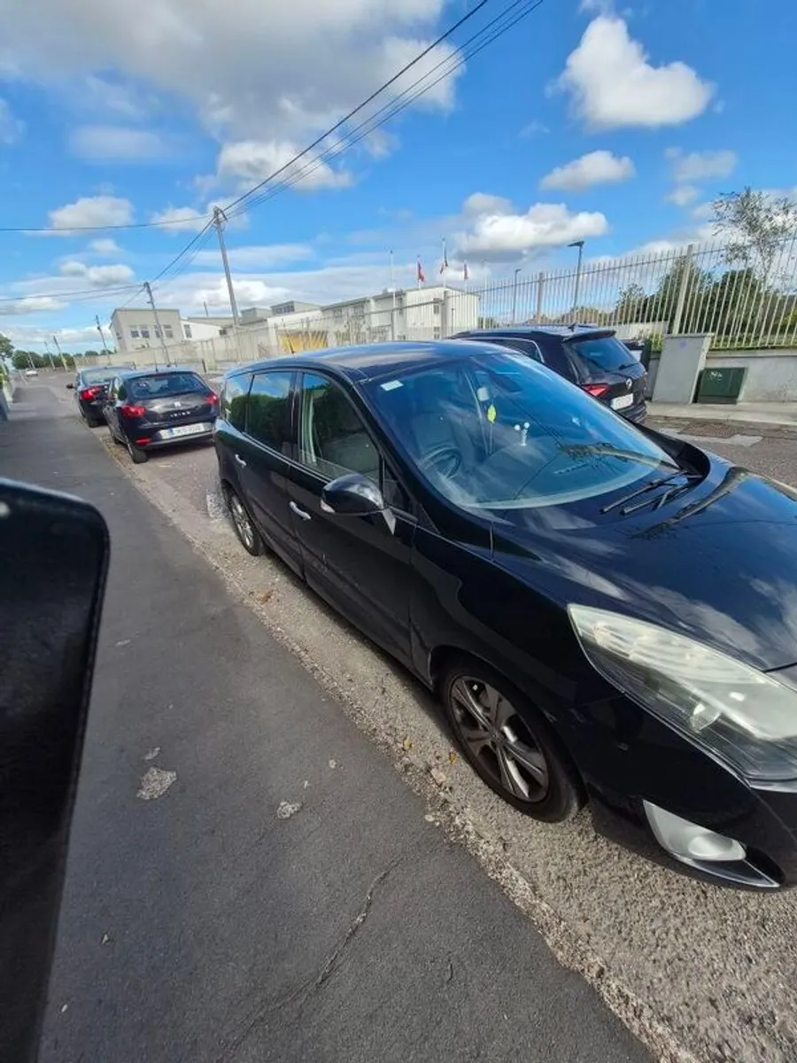 2011 Renault Grand Scenic - Image 4