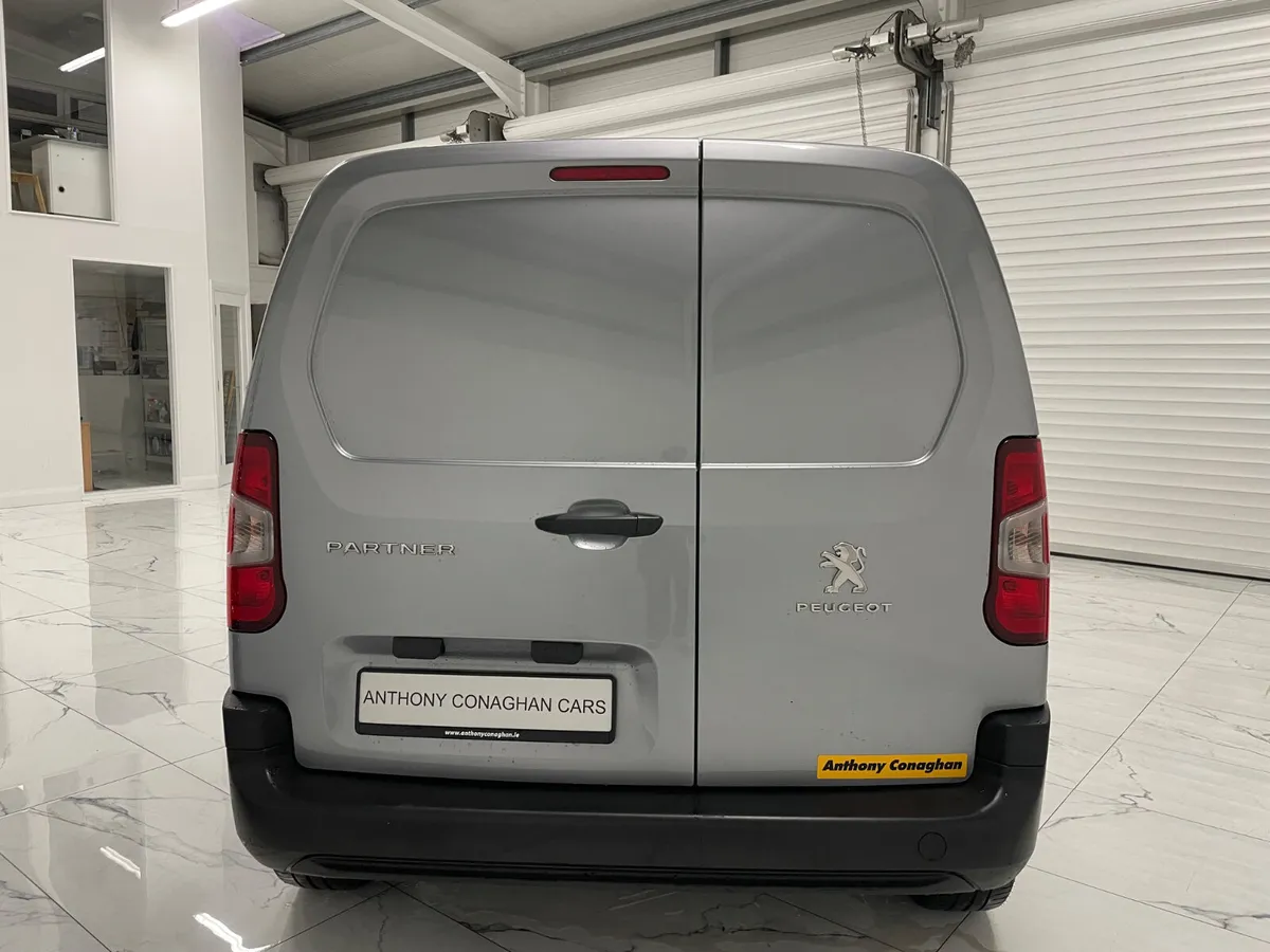 Peugeot Partner 2024 hdi 100 bhp +Vat - Image 4