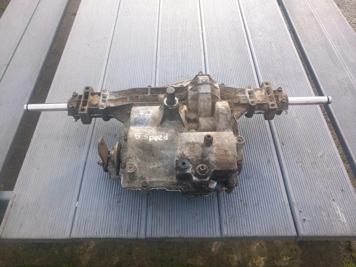 Castlegarden manual gearbox for sale - Image 1