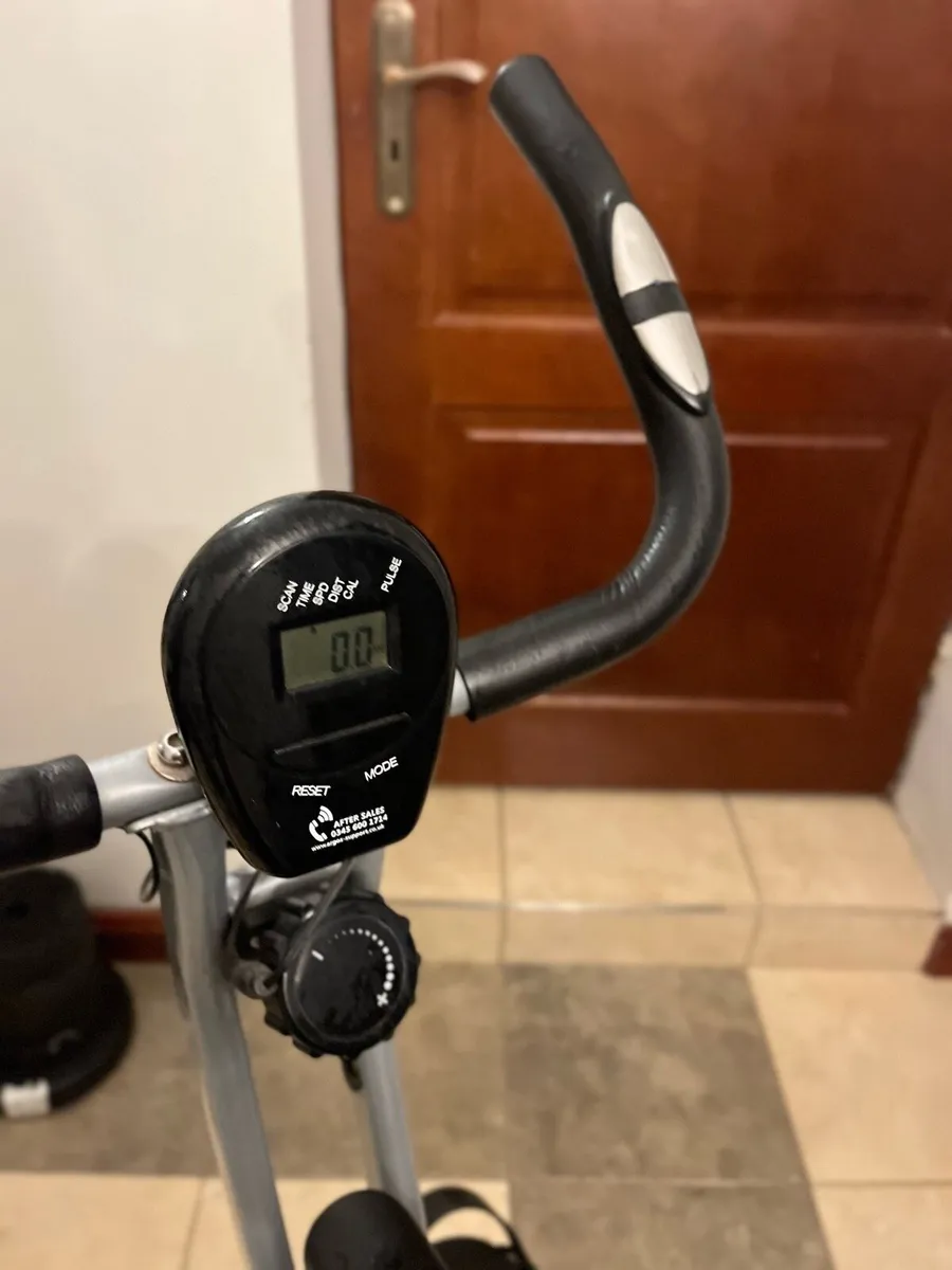 Exercise bike - Image 4