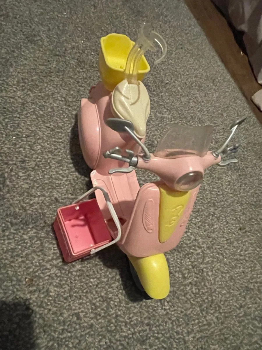 Barbie- selection of vehicles- - Image 1