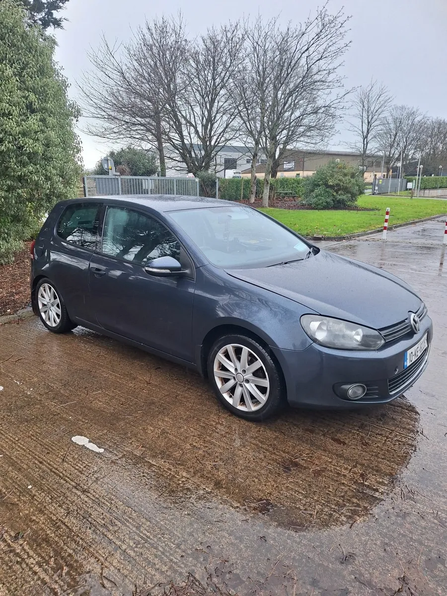Volkswagen Golf 2010 - Image 1