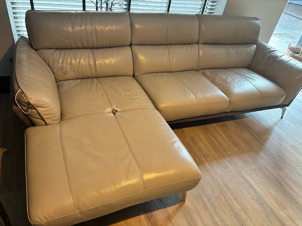 DFS leather couch - Image 1