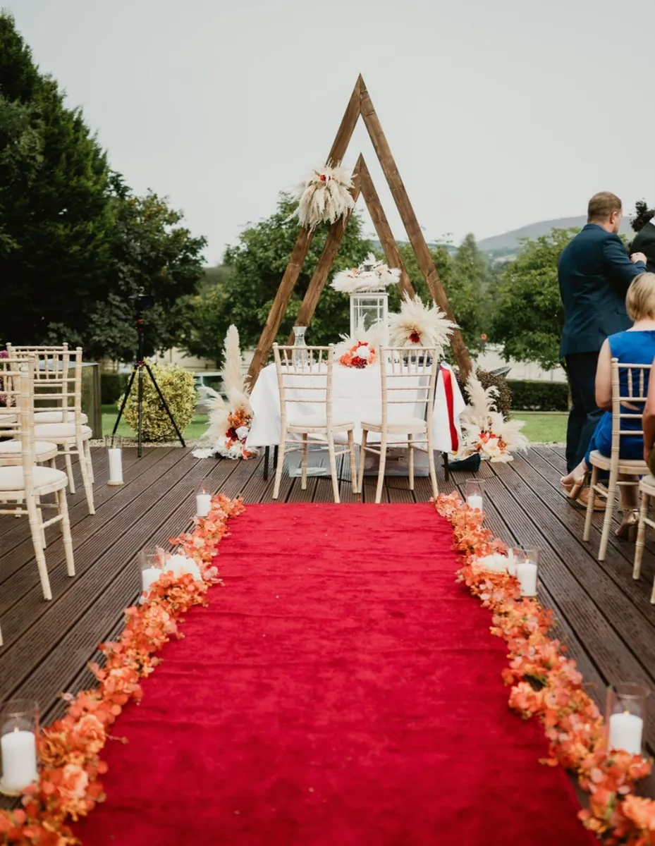 Wedding Decor - dried flowers, garlands, etc - Image 2