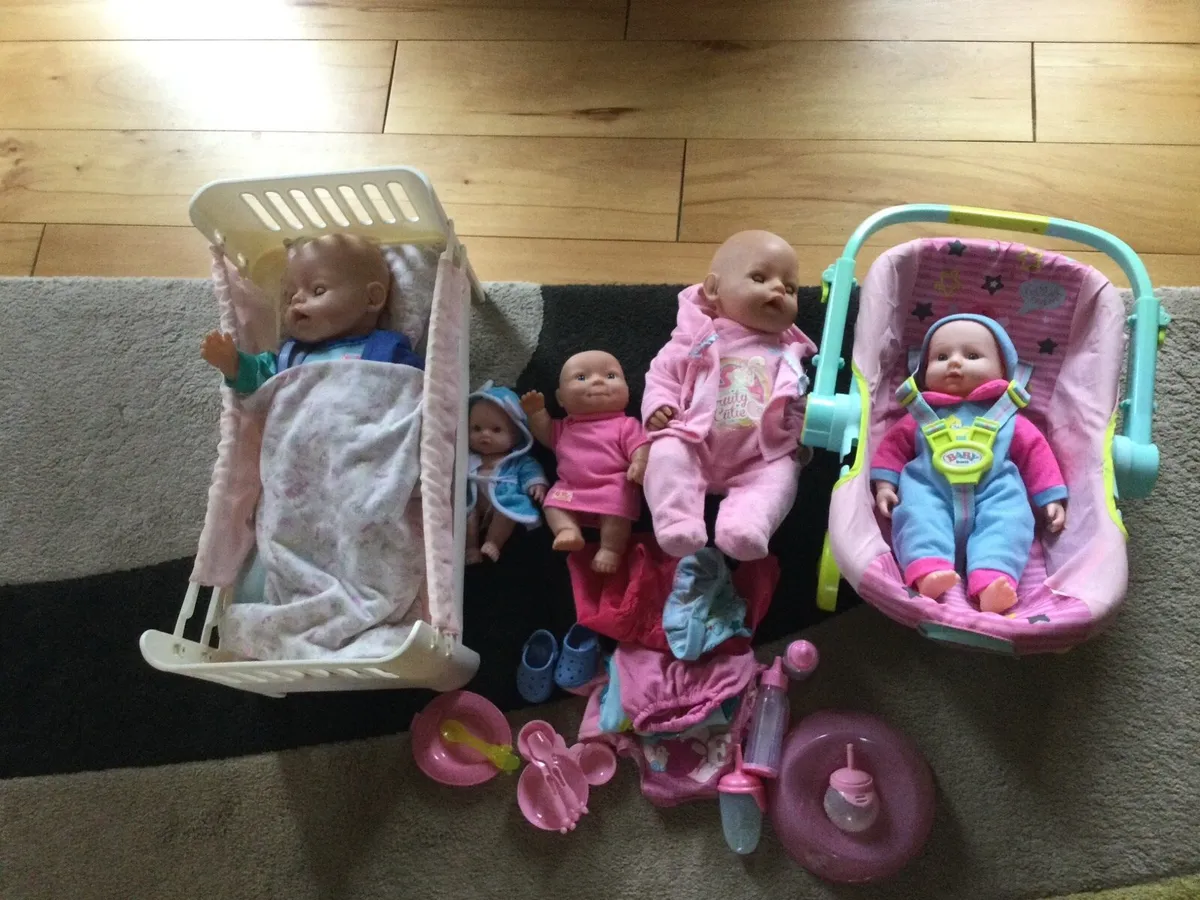 Kids toys dolls - Image 1