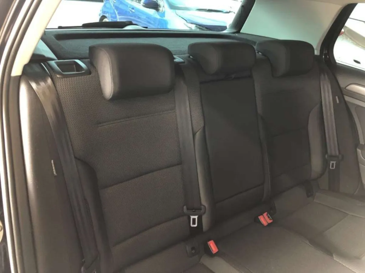 182 VW GOLF COMFORTLINE 1.2 AUTOMATIC - Image 3