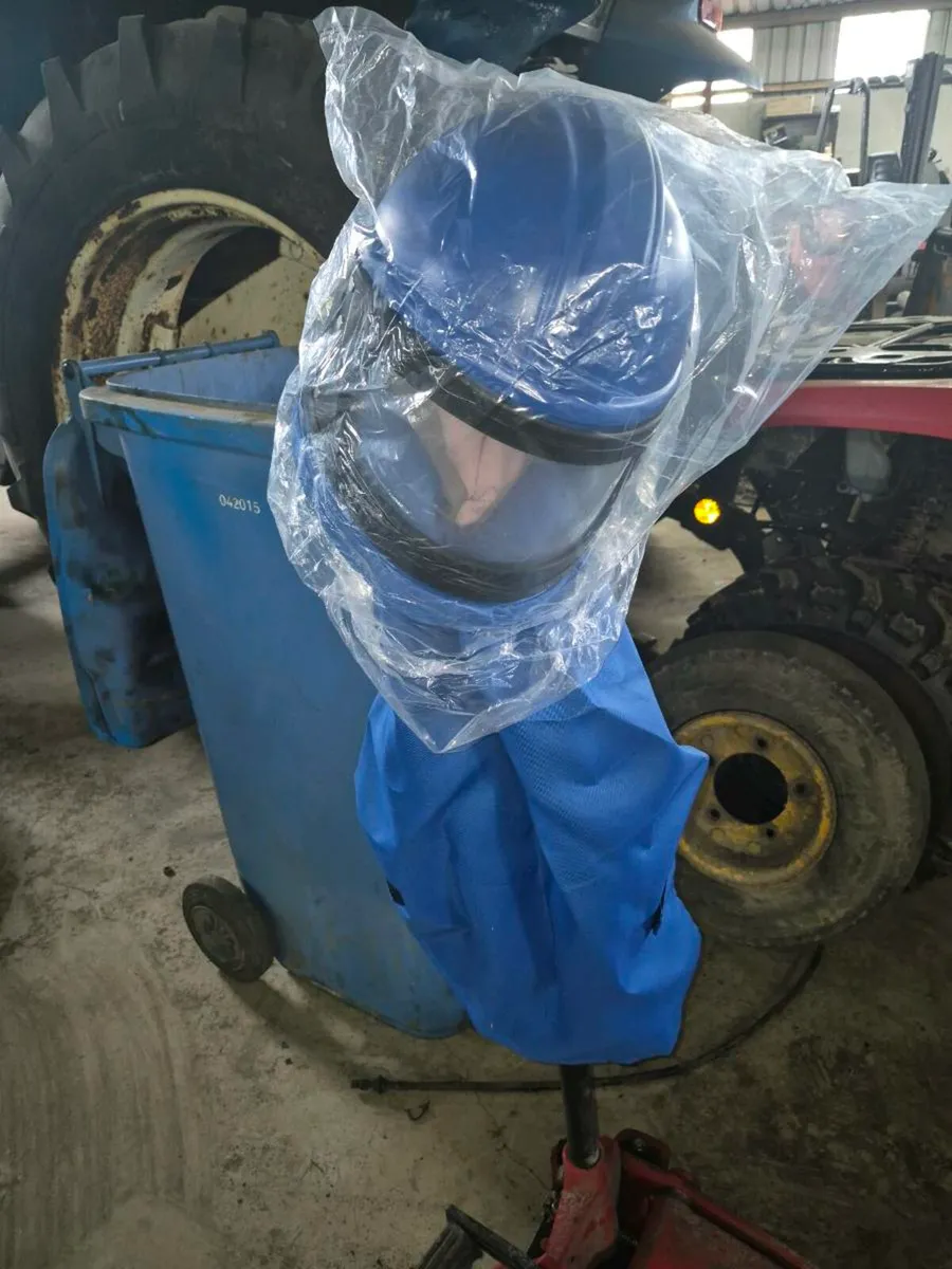 New sandblasting helmet - Image 1