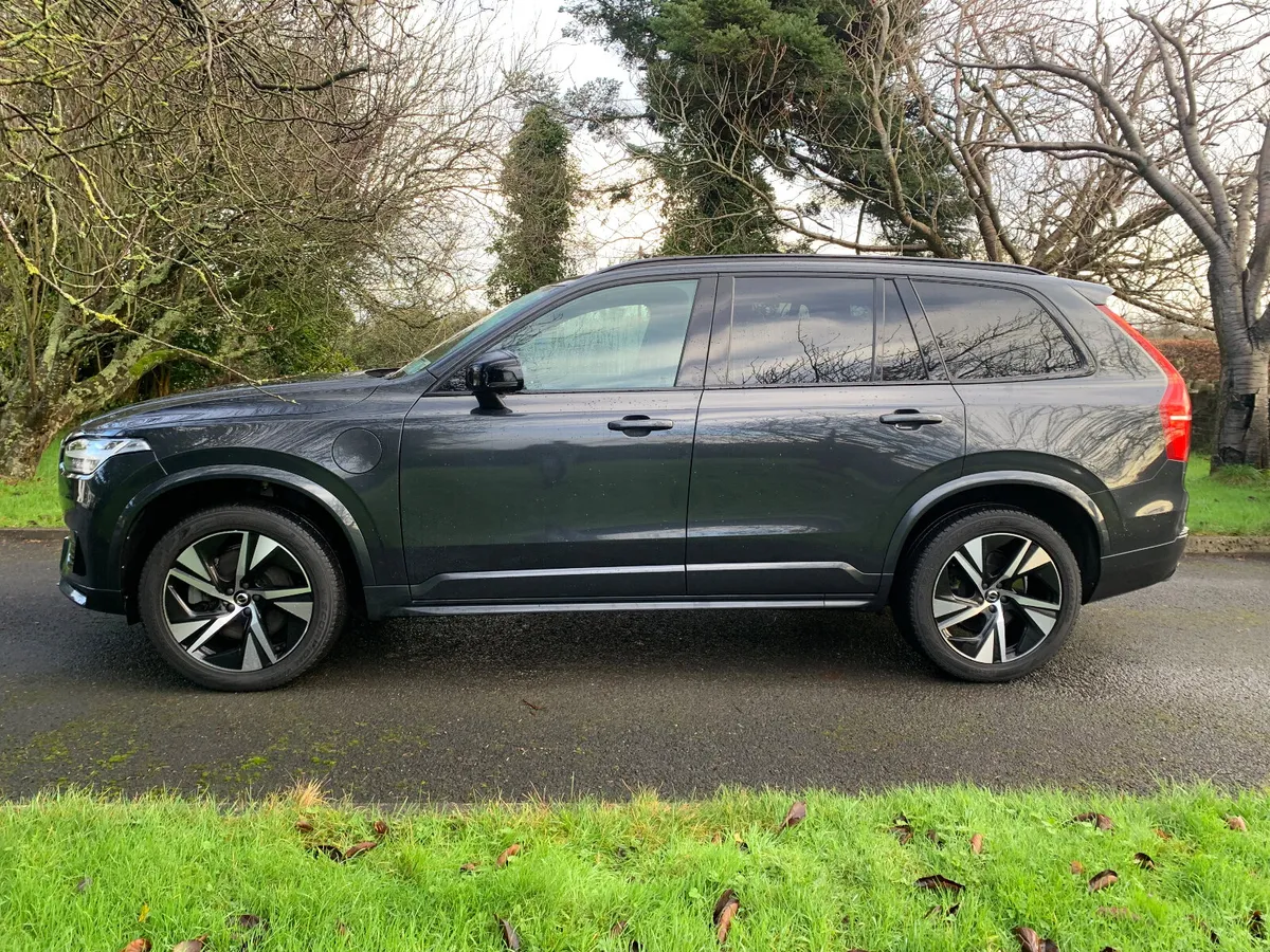 Volvo XC90 R-DESIGN 2020 RECHARGE PHEV T8 (390hp) - Image 3