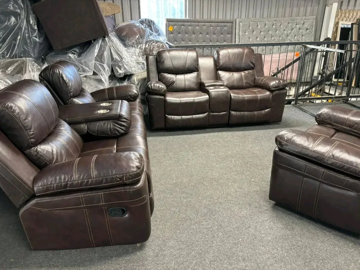 Brown 3+2+1 Leather Recliner Sofa With Cupholders - Image 3