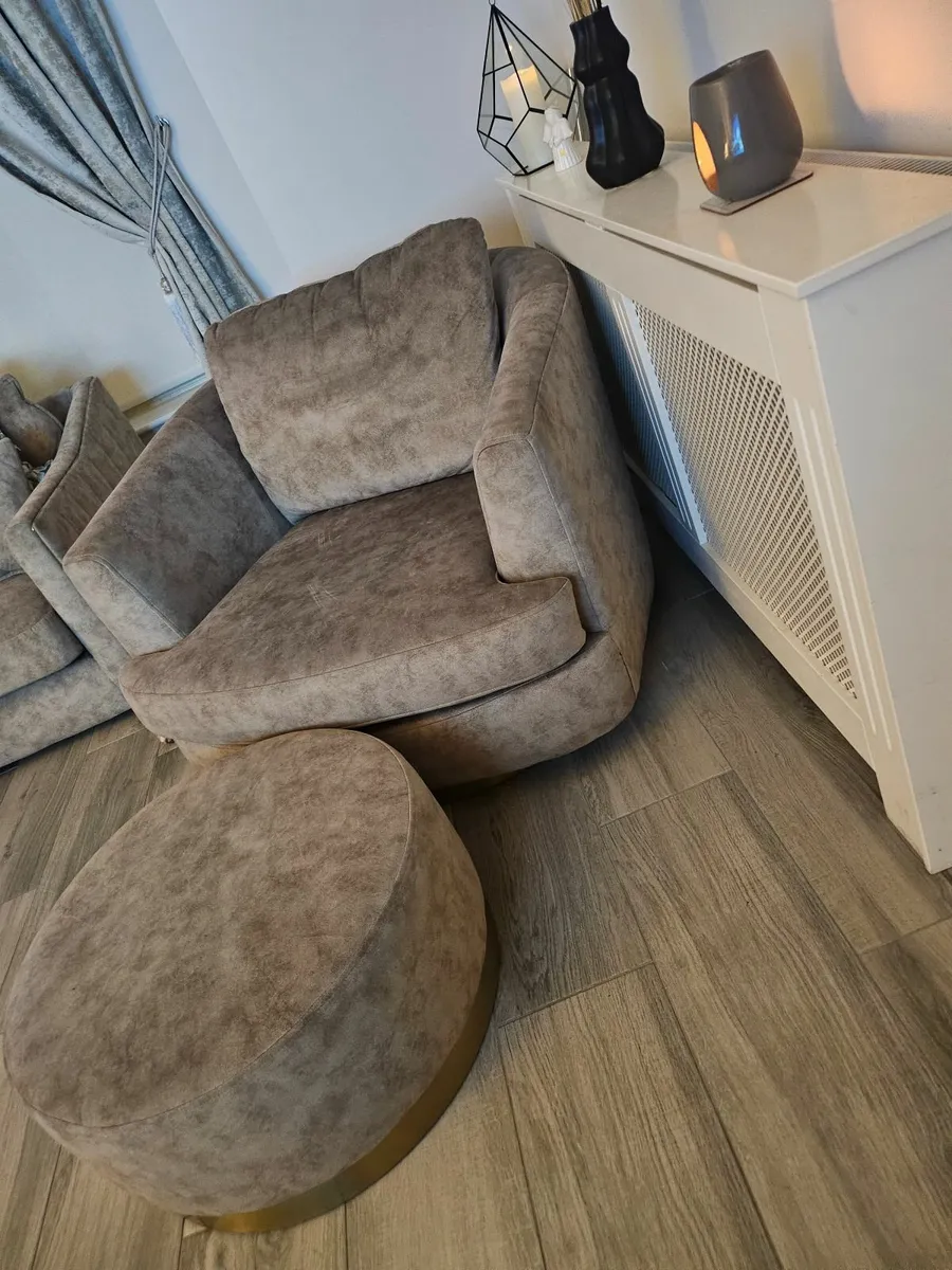 Unused armchair & footstool - Image 3