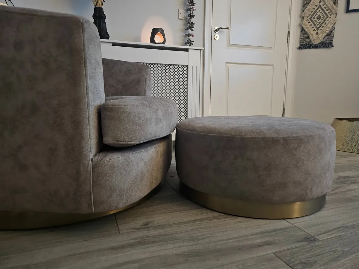 Unused armchair & footstool - Image 4