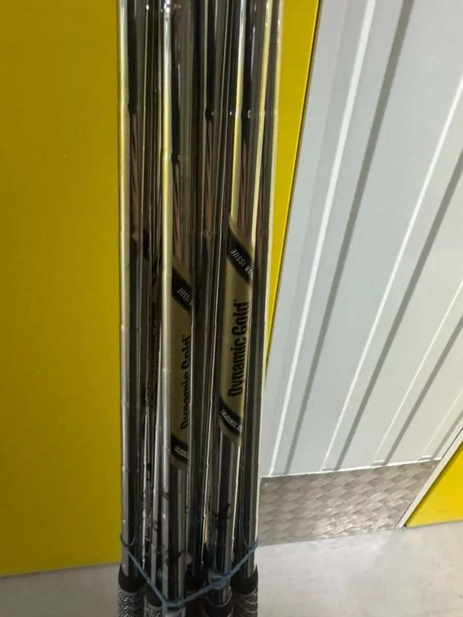 Pulled dynamic gold tour and AMT  iron shafts - Image 1