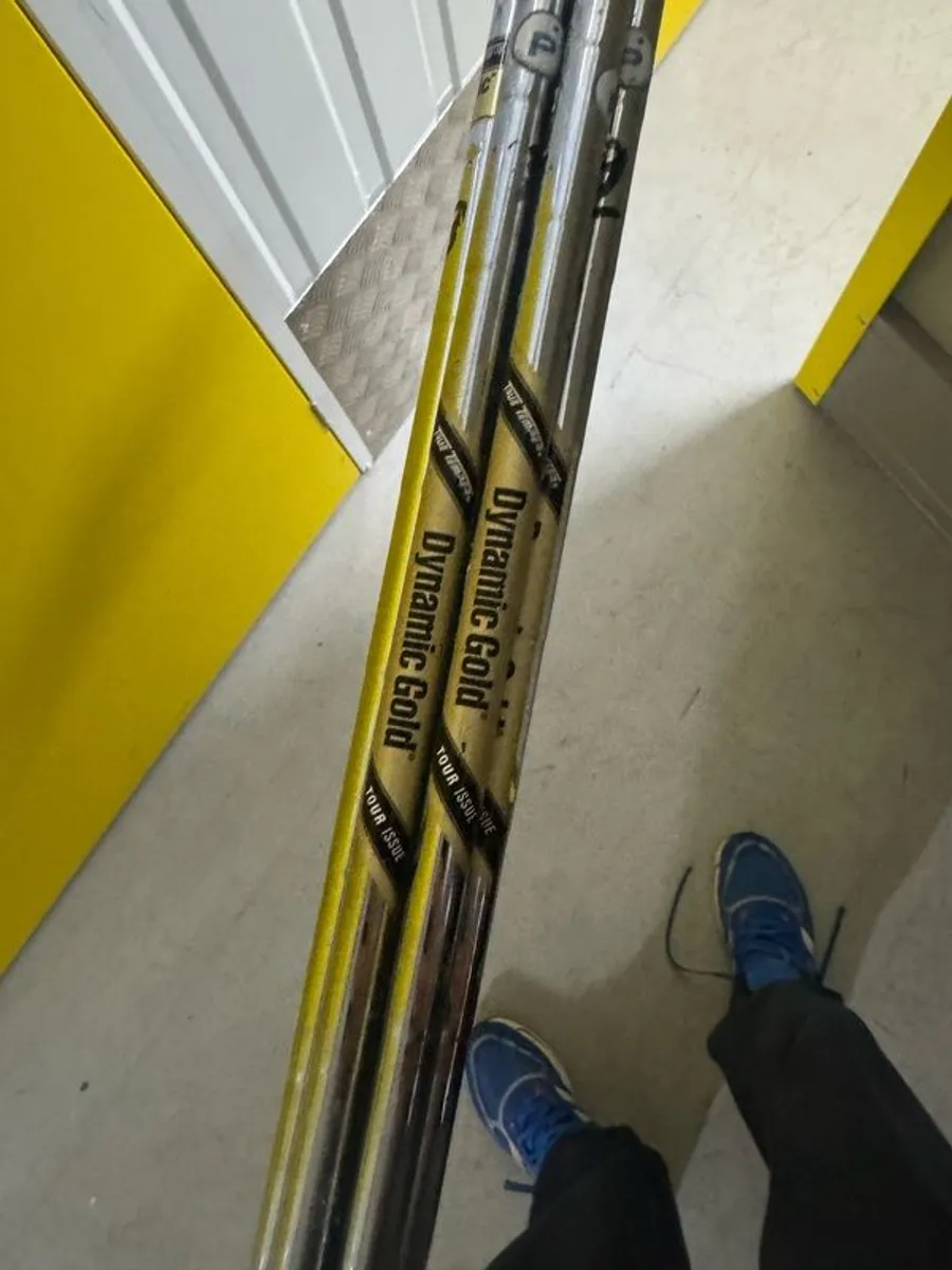 Pulled dynamic gold tour and AMT  iron shafts - Image 4