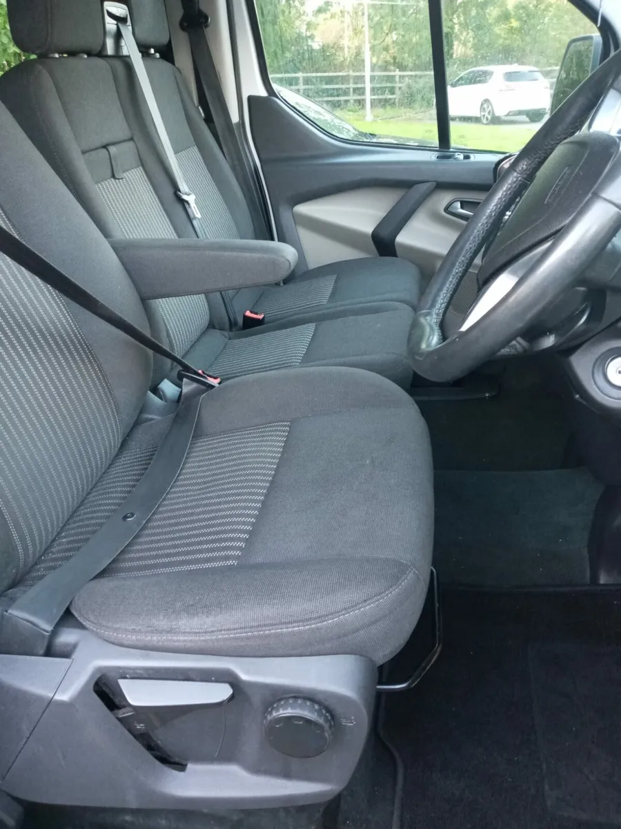 MINI BUS 9 SEATER - Image 4