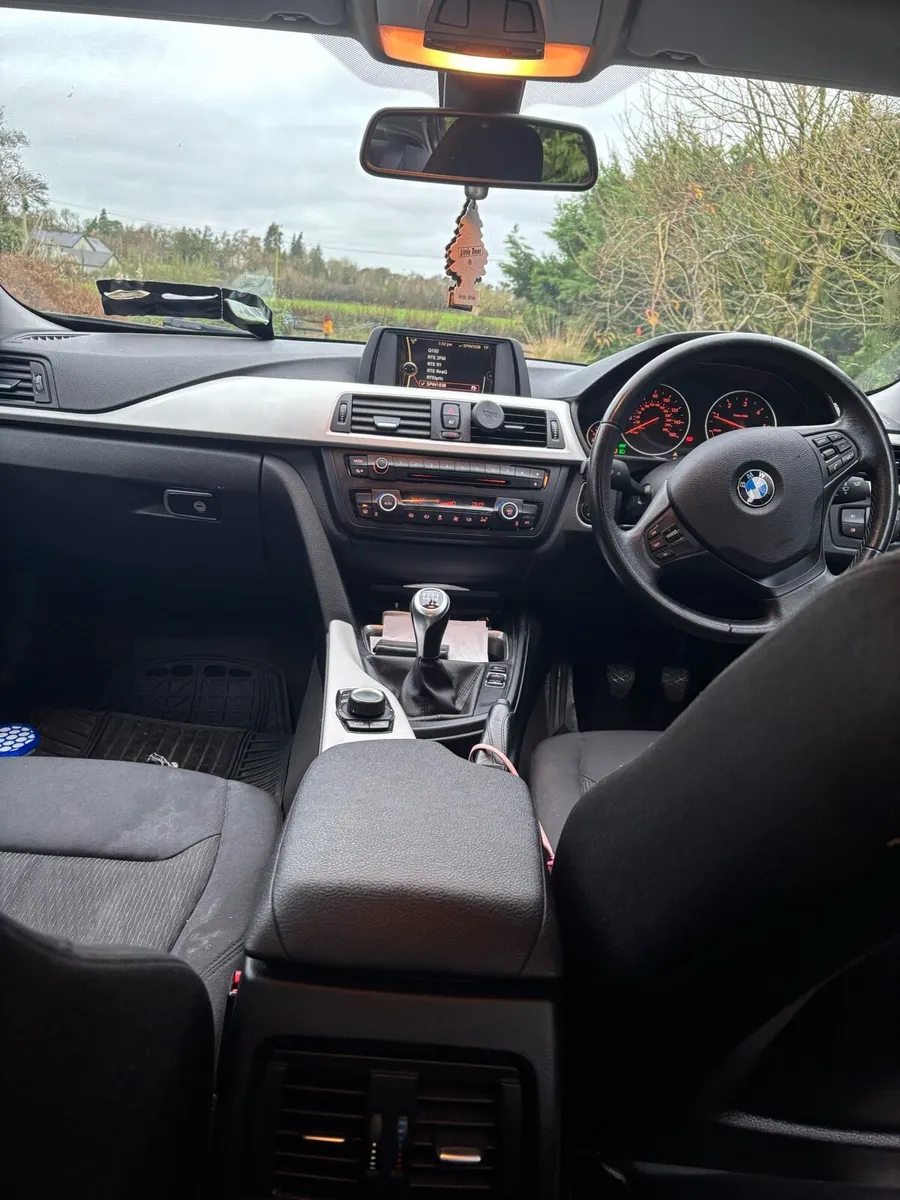 BMW 320D - Image 4