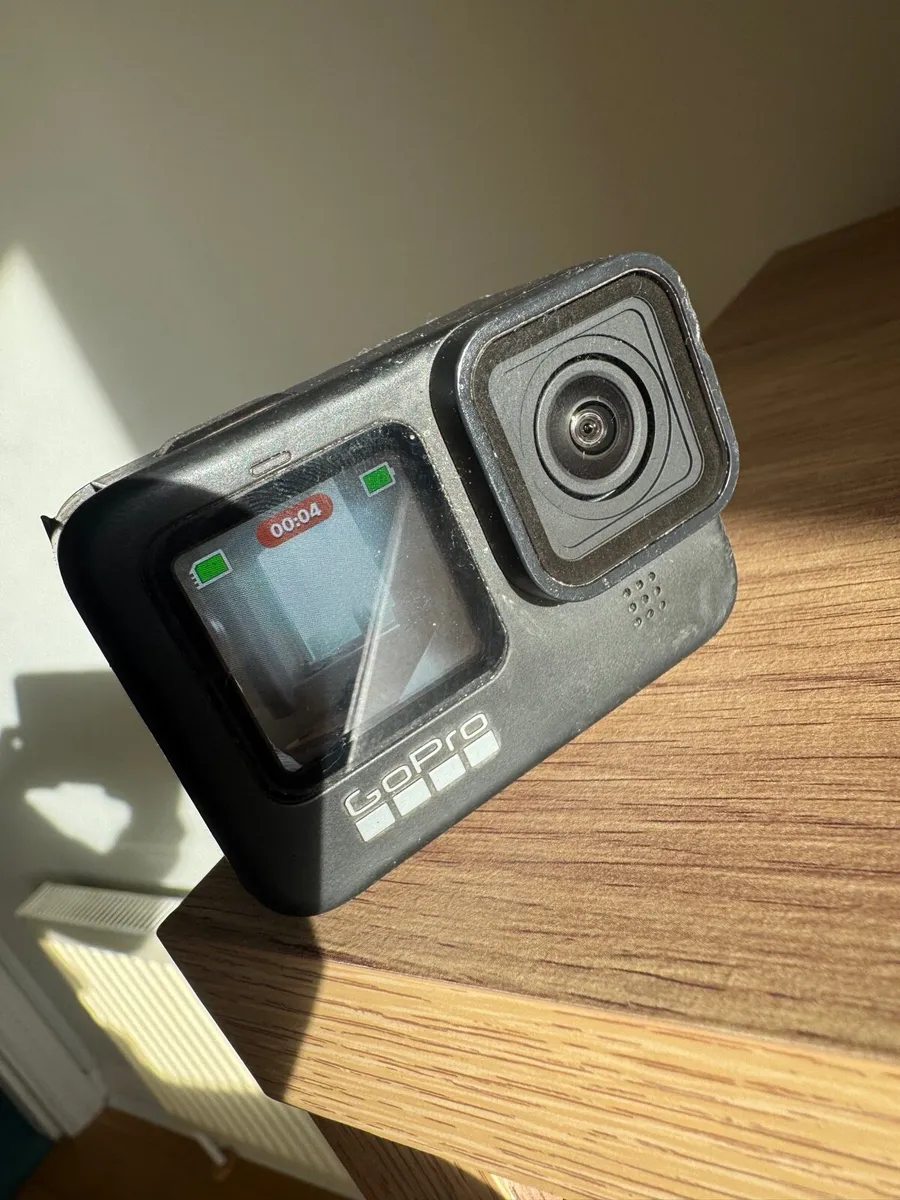 GoPro Hero 9 bundle - Image 1