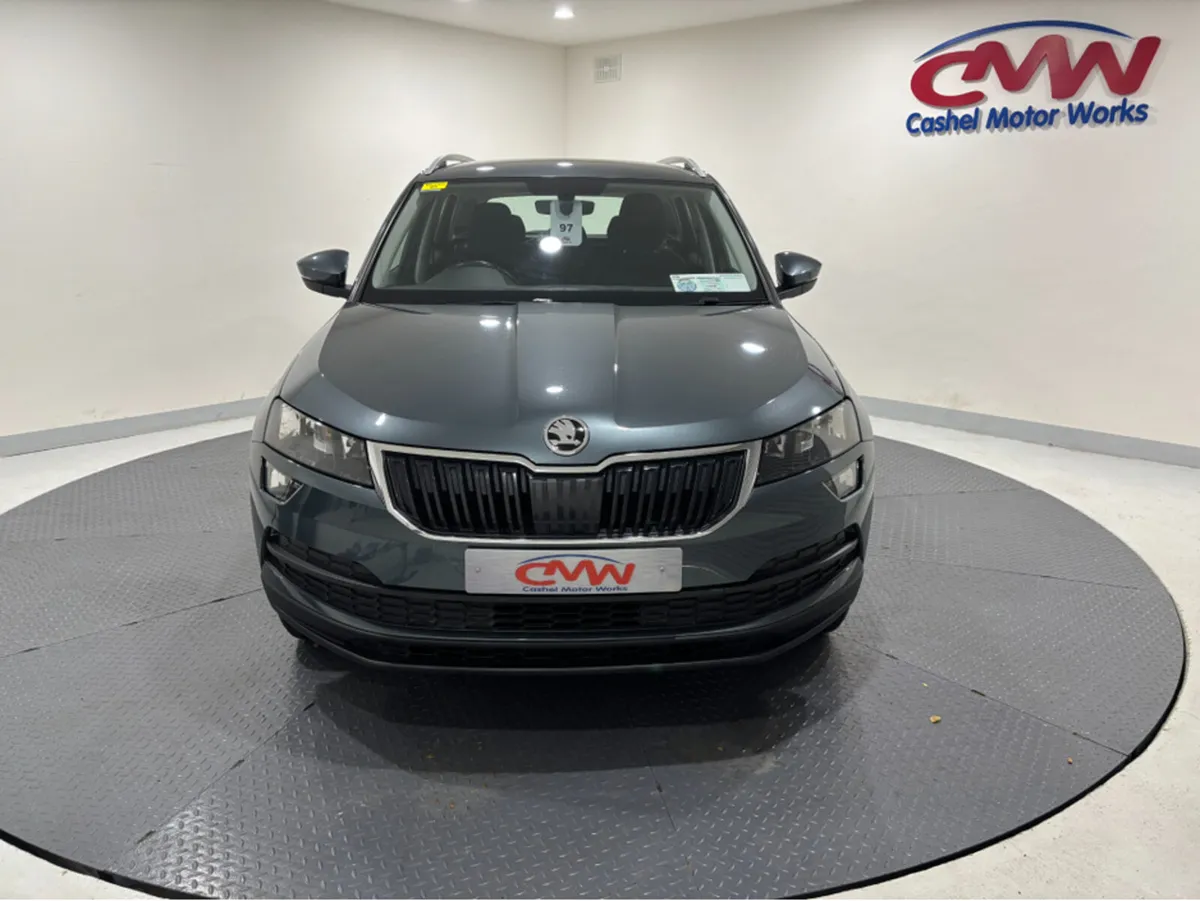 Skoda Karoq AMBITION 1.6 TDI 115BHP**ONE OWNER FRO - Image 2